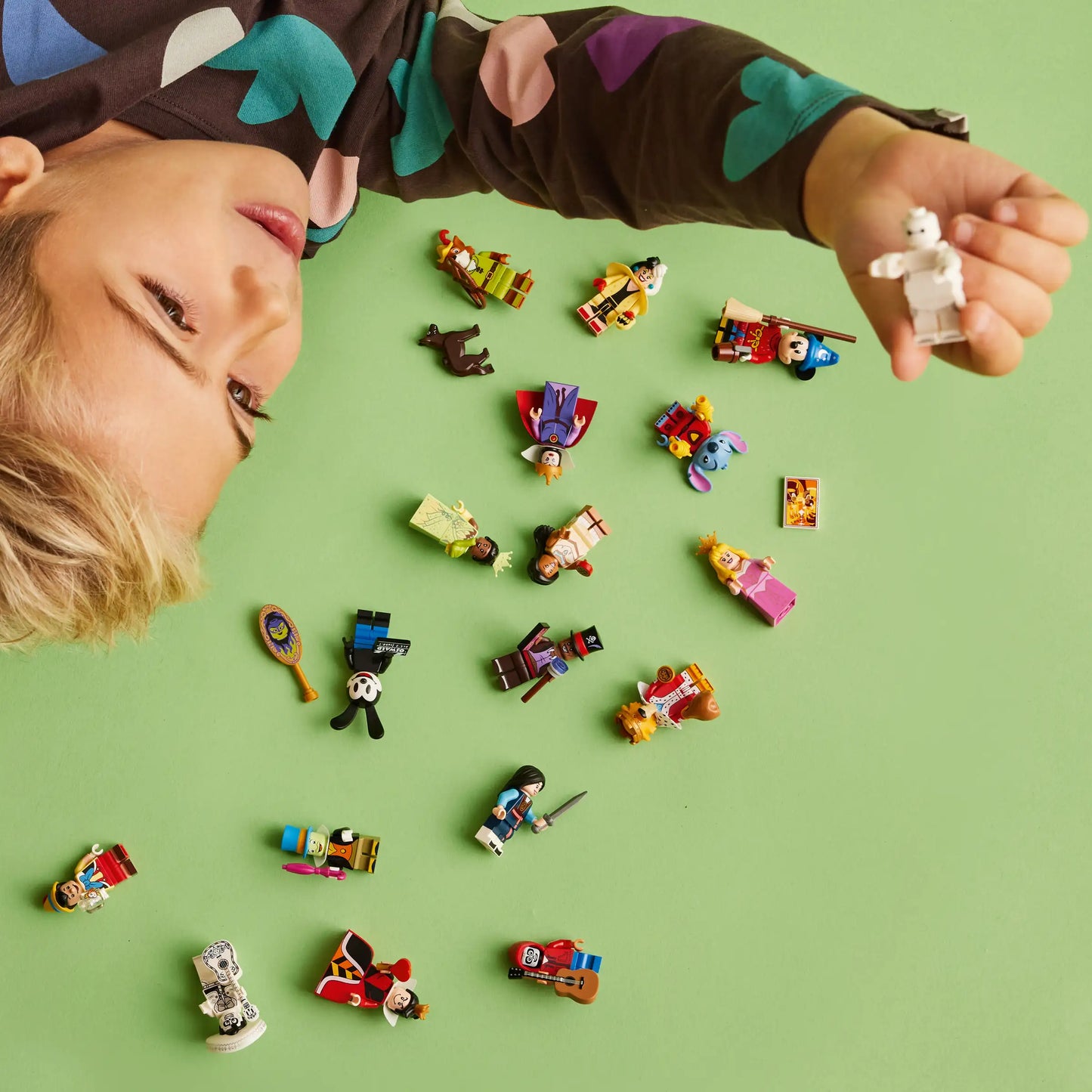 LEGO® Minifigures Disney 100 (Complete set of 18 Minifigure)